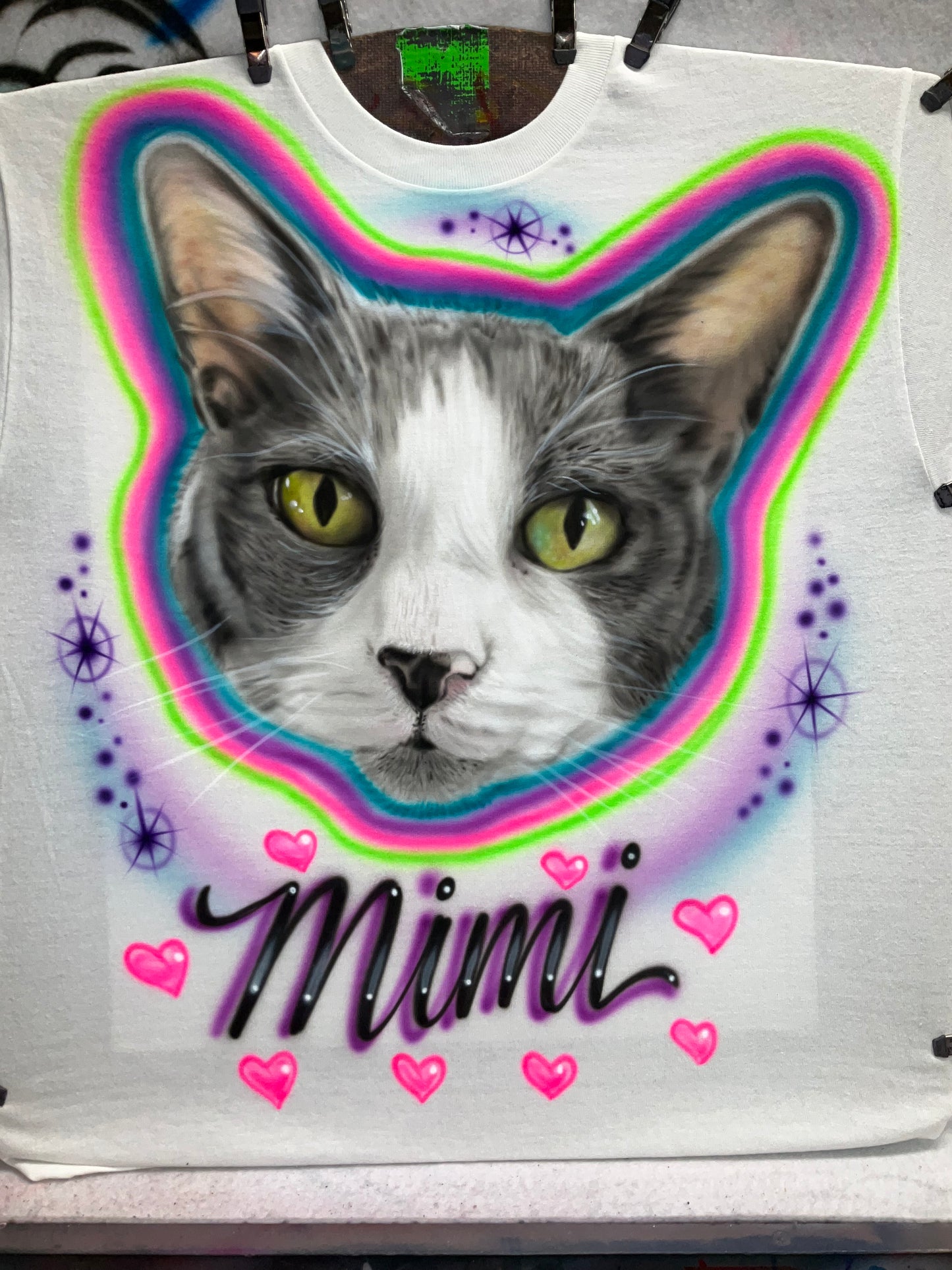 Airbrush T-shirt - Pet Portrait - Hearts