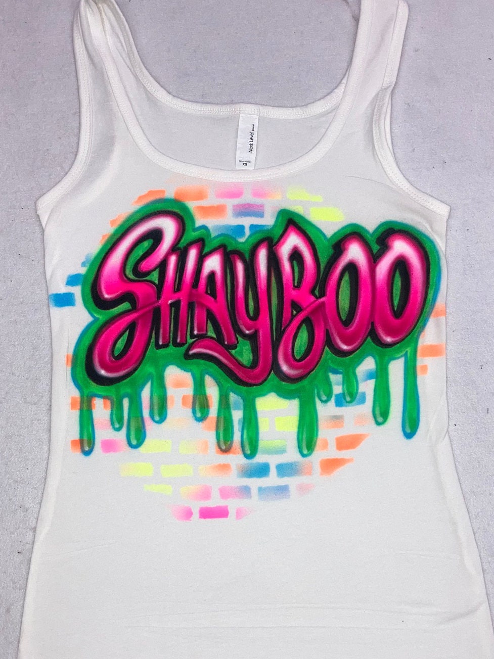 Airbrush T-shirt - Graffiti - Brick Wall - Personalized - Gift - Name