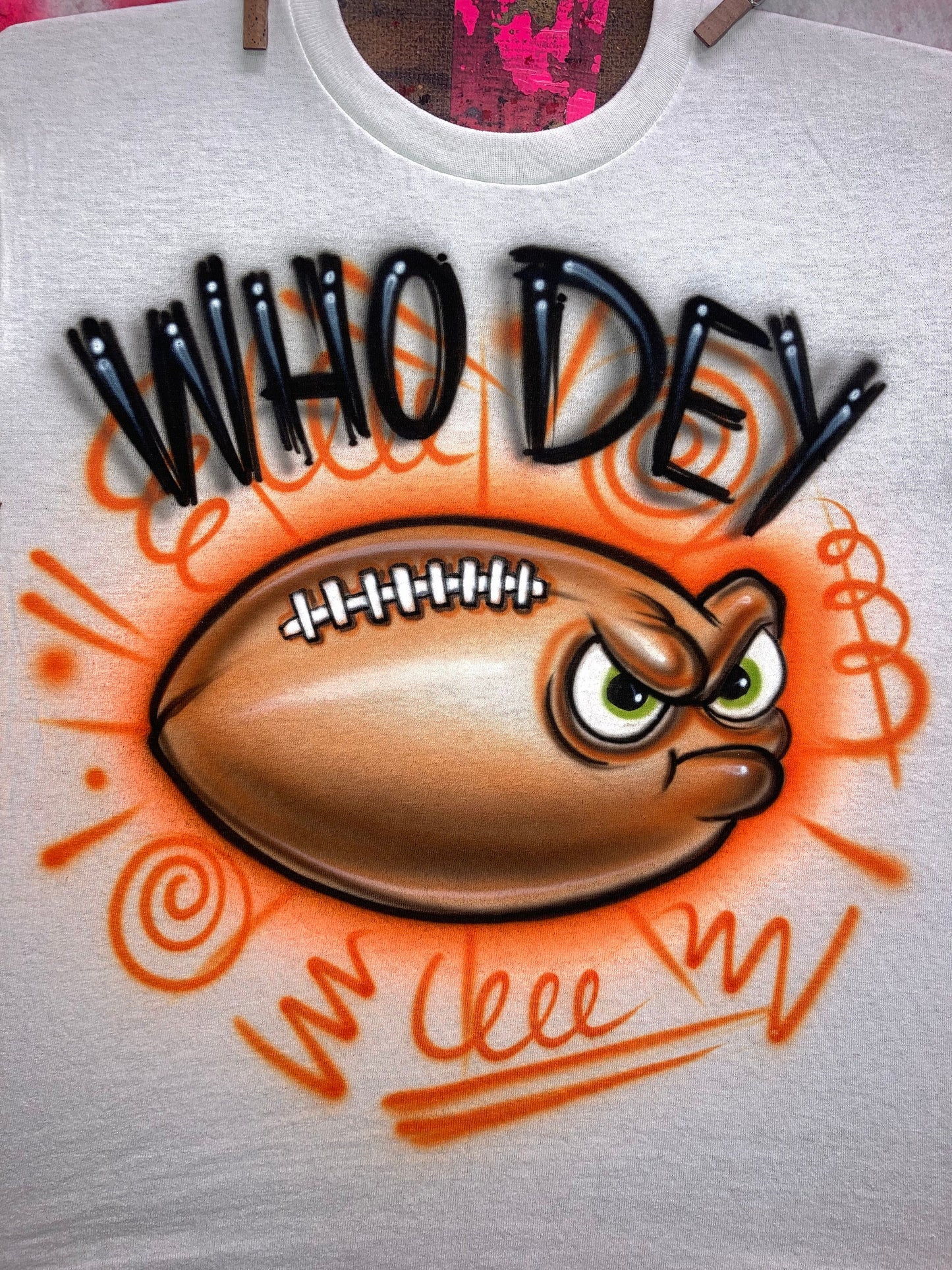 Airbrush T-shirt * Football * Your Name * Your slogan * Personalize * Custom
