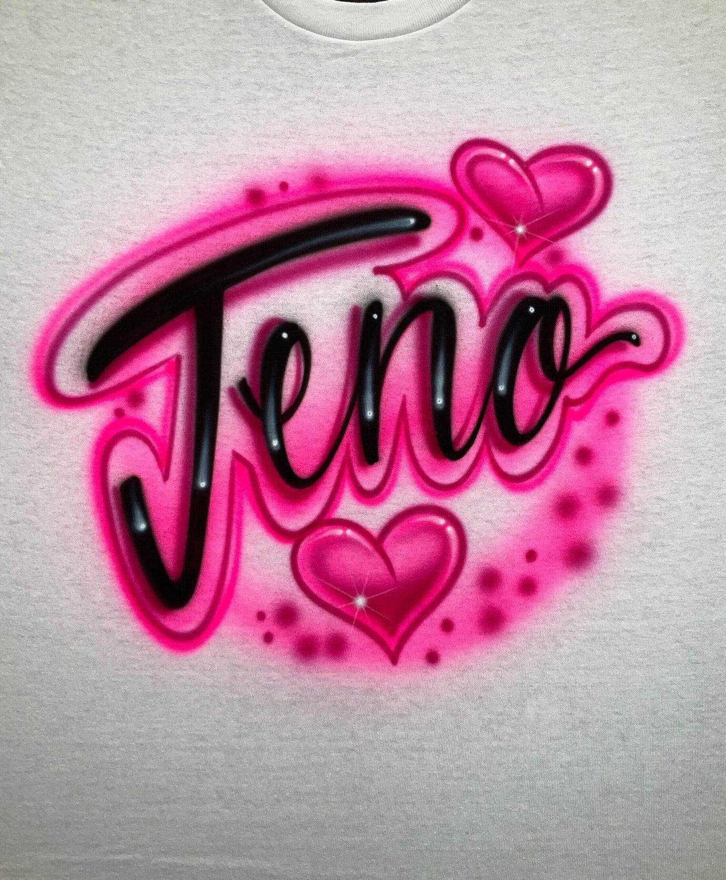 Airbrushed T-shirt - Name or Word - Hearts - Personalized