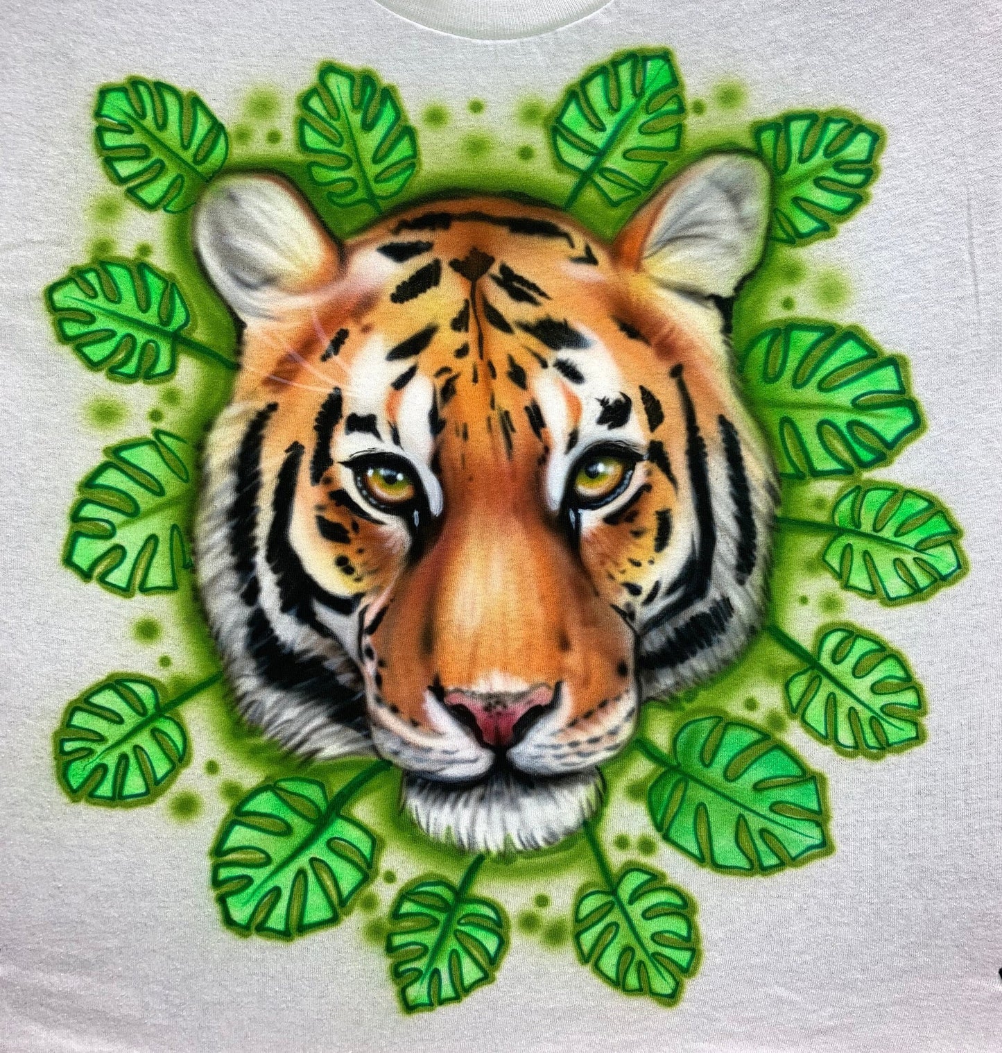 Airbrush T-Shirt - Tiger with Leaves Portrait
